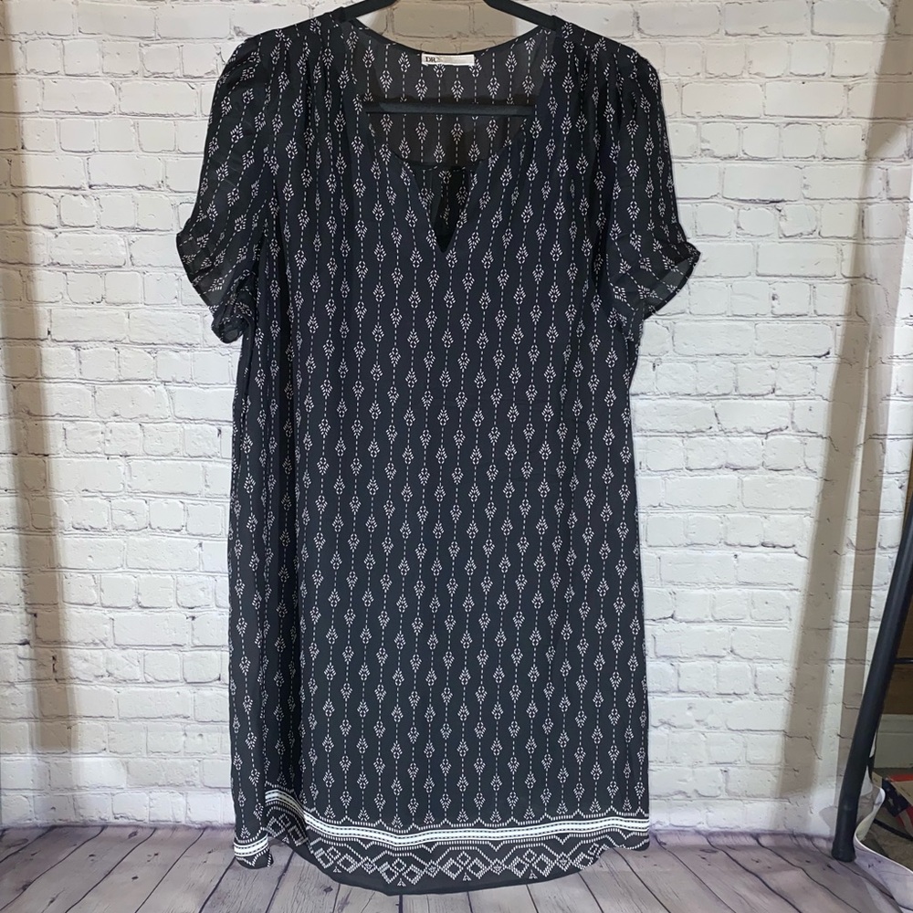 Women’s Loose Fitting “Blouse Dress” With Slip